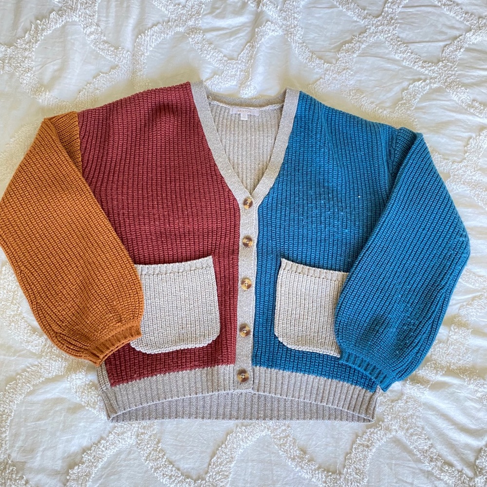 Brixson sweater!🧡💙❤️